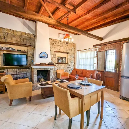 Tatil Evi Relaxing Sea View Kalandra